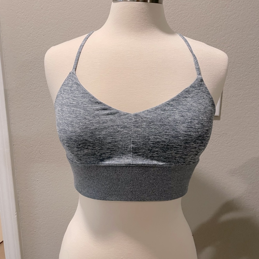 Alo yoga sports bra